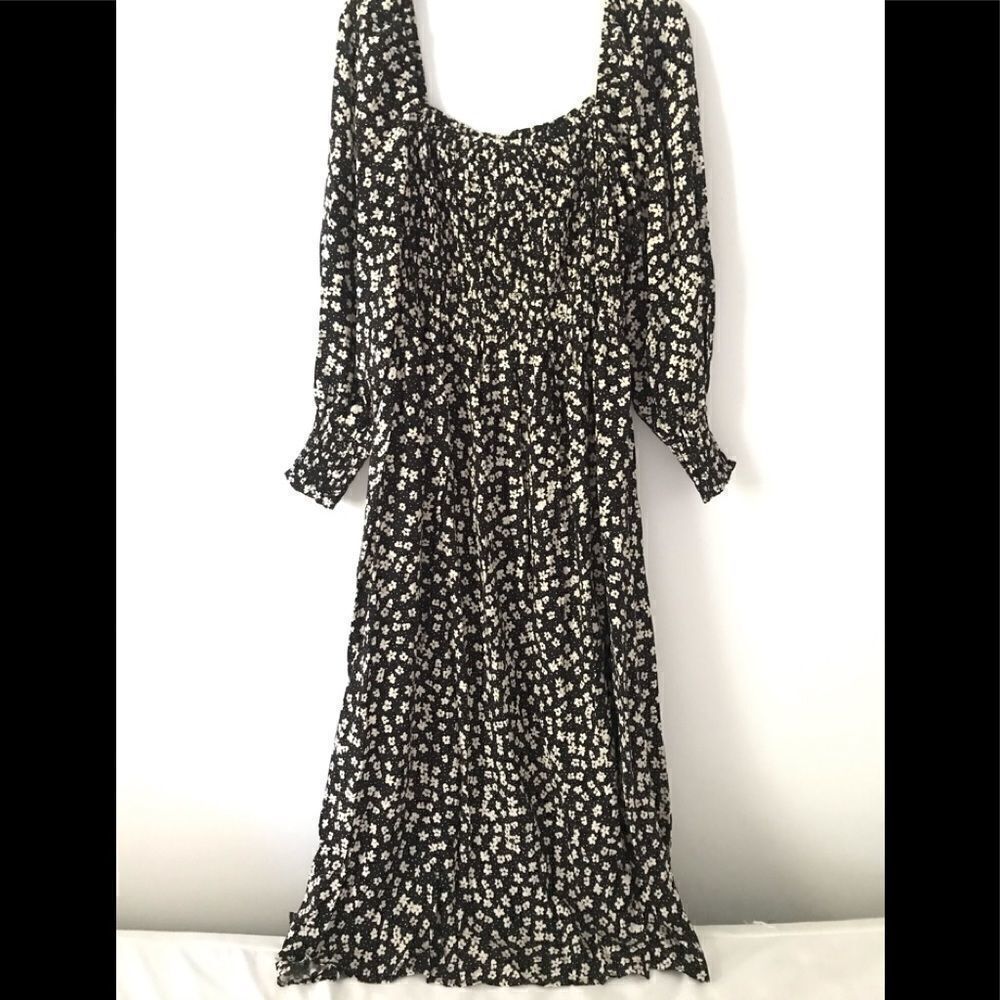 H&M Smock-detail Puff Sleeve Dress Bloggers fav - Picture 15 of 16